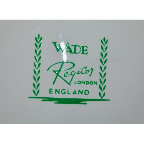 441 - Large Deep Bowl Wade Regicor Guinness for You Ashtray - Appx w6