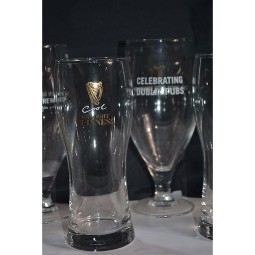 469 - 7x Guinness Pint Glass Incl Special Light, Cool Draught Guinness etc