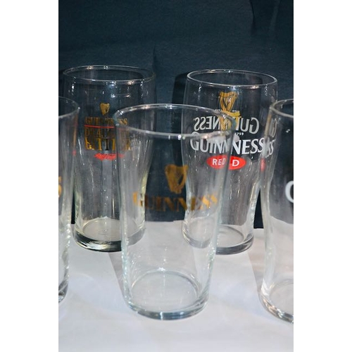 471 - 8x Guinness Glass Incl Guinness Red, Draught Bitter, Gold Lettering