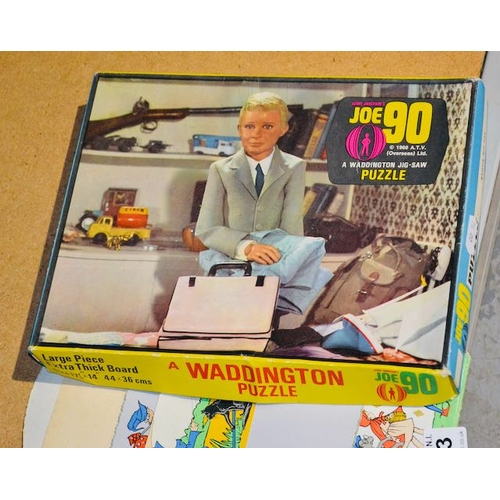 783 - Retro Joe 90 Puzzle + Vintage Stationary Set