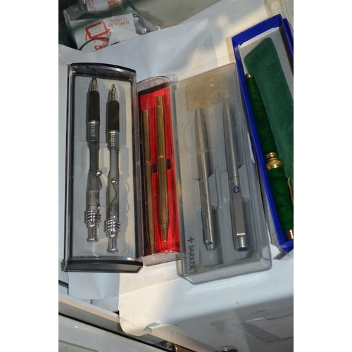 804 - 4 x Pen Sets Incl Parker