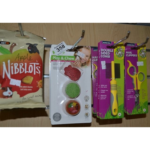 358 - Double Sided Comb, Nail Clippers, Play & Chew + Apple Niblots For Small Animals