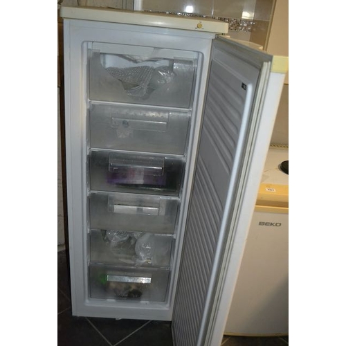 692 - Bush 6 Drawer Freezer