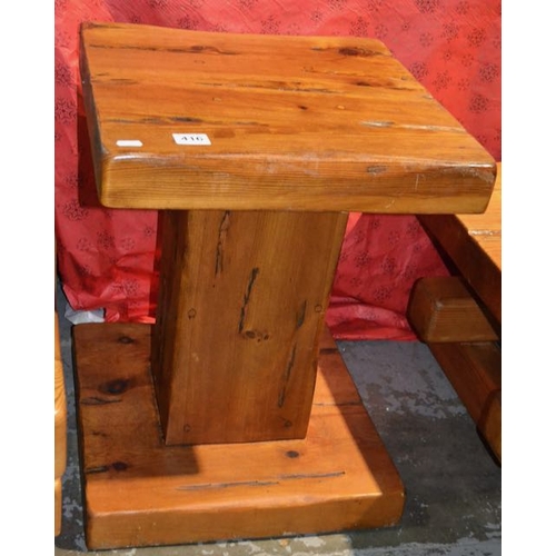 416 - Rustic Live Edge Style Occassional Table - Approx 1'6 cx 1'6 x 2'