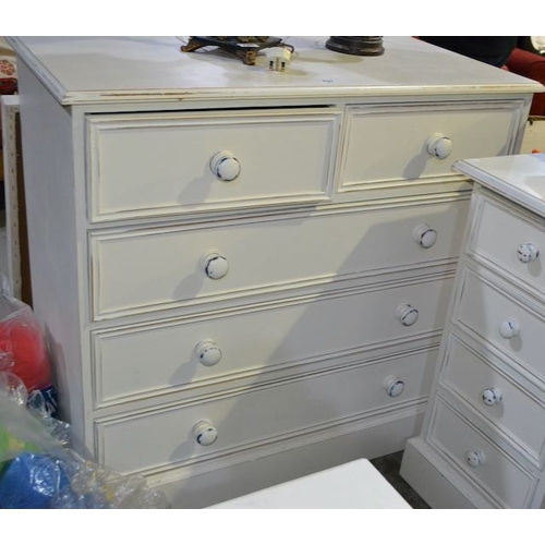 431 - Shabby Chic 2/3 Dresser