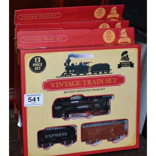 541 - 3 x 13pc Vintage Train Set