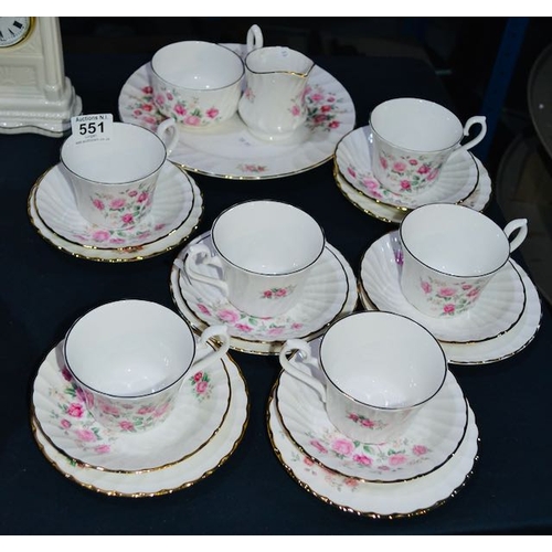 551 - Royal Sutherland 21pc Teaset