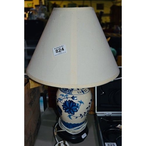 824 - Ceramic Table Lamp & Shade