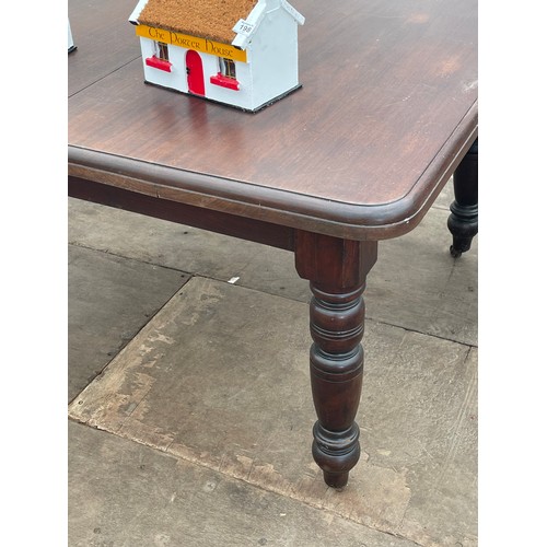 218B - Victorian Dining Table on Castors