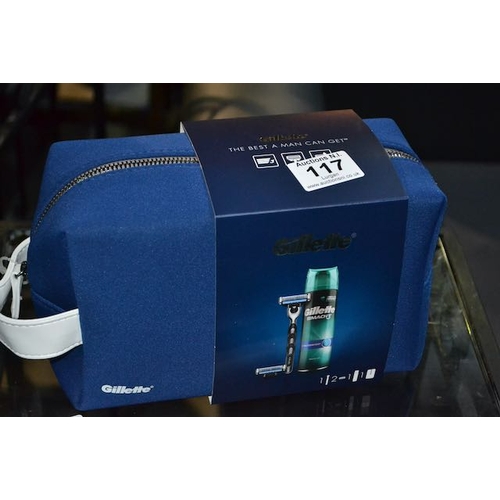 117 - Gillette Washbag Gift Set