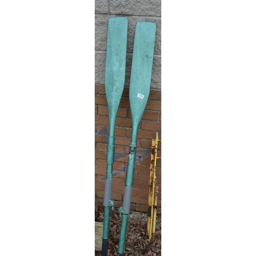 179 - Pair Of Oars