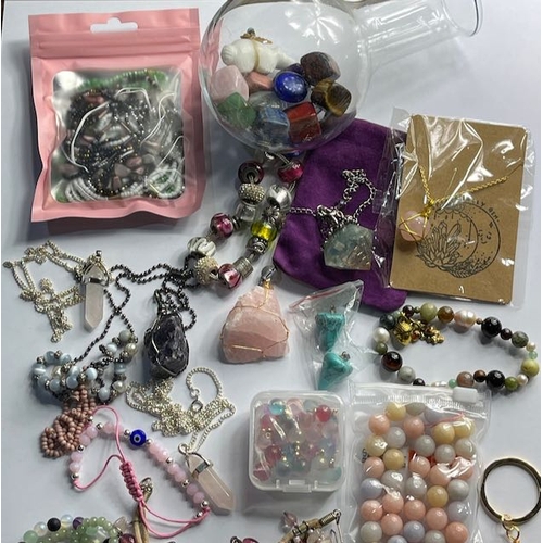 1086 - Collection Of Colourful Stones & Jewellery Etc