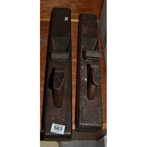 563 - Large Vintage Wooden Block Plane x2