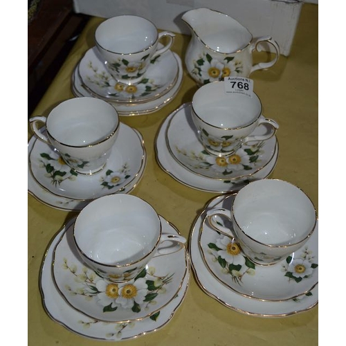 768 - Duchess 18pc Teaset