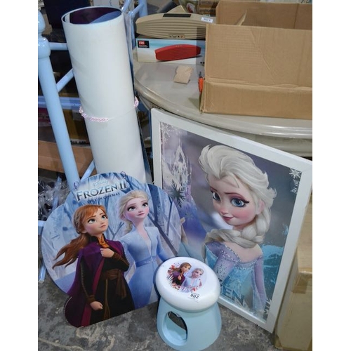 802 - Disney Frozen Lot Incl Stool, Framed Picture & Posters Etc