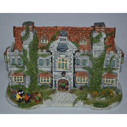 1059 - Danbury Mint Boxed Toad Hall By Simon Wimblett With Cert