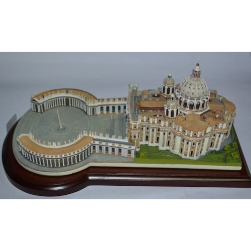 1060 - Large Danbury Mint Boxed Vatican