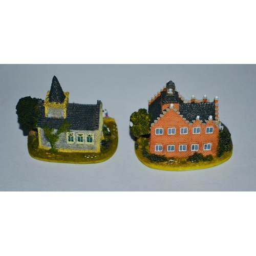 1075 - Danbury Mint Boxed Duo the Village Church & The Schoolhouse