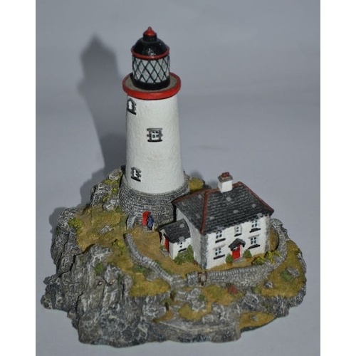 1093 - Danbury Mint Boxed Penmullion Lighthouse with Cert