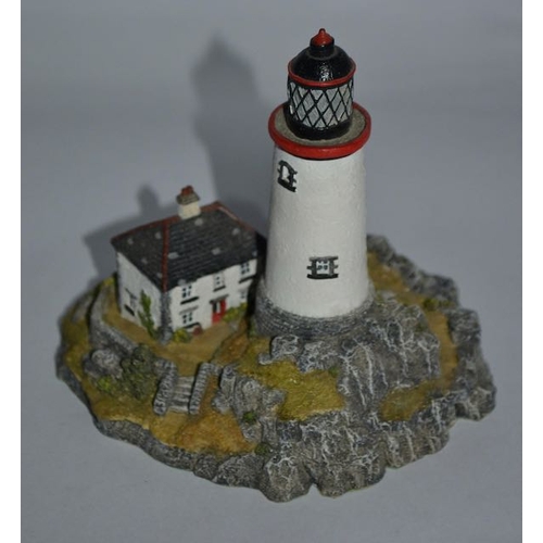 1093 - Danbury Mint Boxed Penmullion Lighthouse with Cert