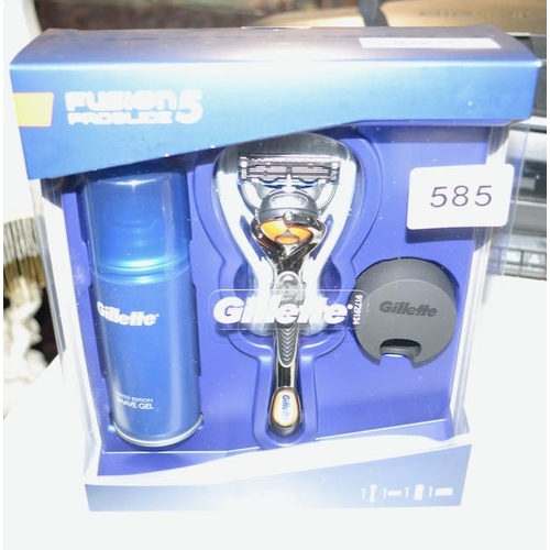 585 - Gillette Fusion 5 Gift Set