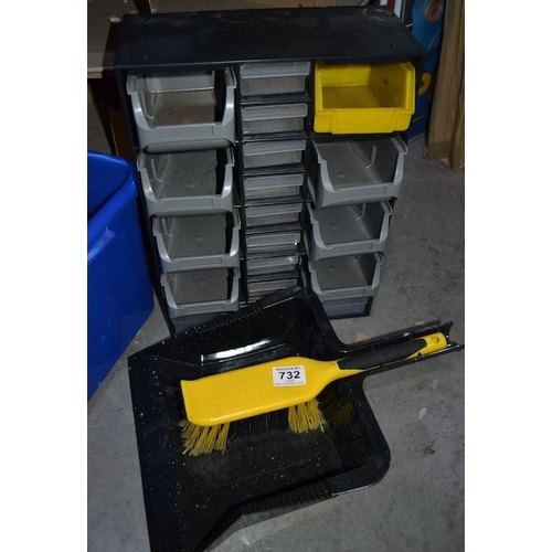 732 - Tool TIdy + Dustpan & Brush