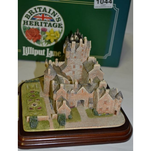 1044 - Boxed Liliput Lane Britains Heritage - Clamis Castle