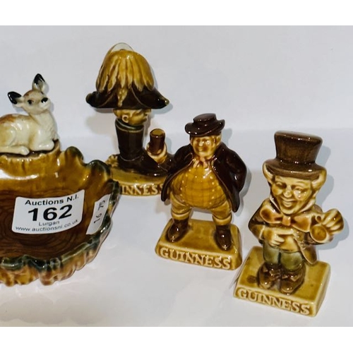 162 - 6 x Guinness Small Wade Figures + Wade Ashtray (2 Figures as Found)