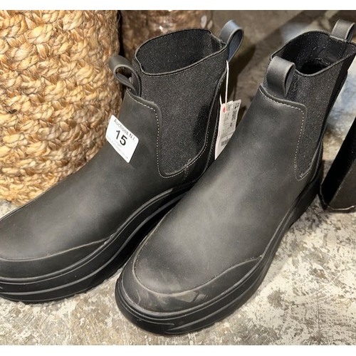 15 - Pair OfPaul & Bear Rubber Half Boots - With Tags Size 7 RRP £49.99