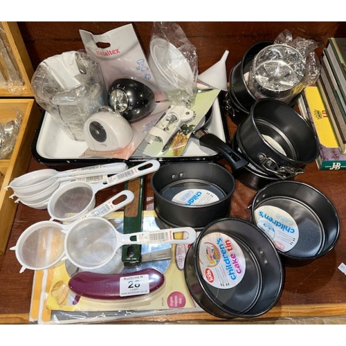 28 - Selection Of Unused Baking Items Incl Enamelled Dish