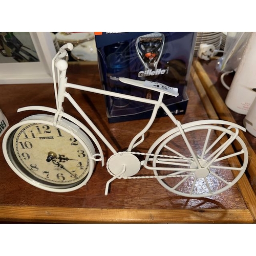 45 - Metal Work Bicycle Themed Clock