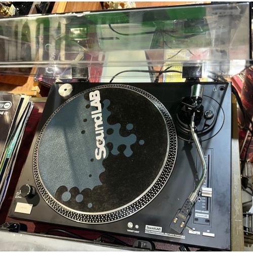 468 - Soundlab DLP1R Professional Belt Drive Turntable