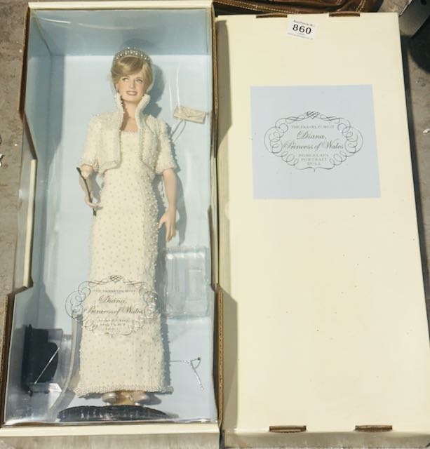 The franklin mint diana princess of best sale wales porcelain portrait doll