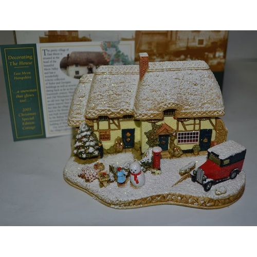 1148 - Boxed Lilliput Lane Illuminated Model Decoratinh the House with Deeds