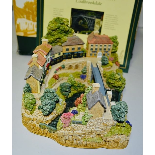 1172 - Large Boxed Lilliput Lane - Illuminated Coalbrookdale Ltd Ed No. 388/2000 With COA