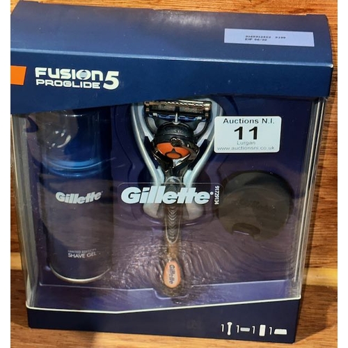 11 - Gillette Fusion 5 Gift Set