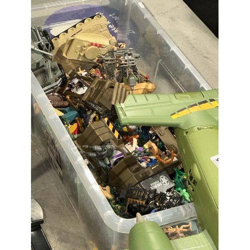 575 - large Tub Of Army Toys Incl Large Aircraft