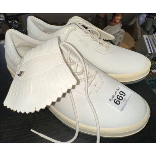 669 - Adidas Golf Shoes Size 9.5