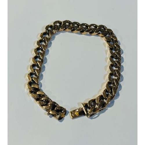 349 - 9ct Thick Curb Bracelet