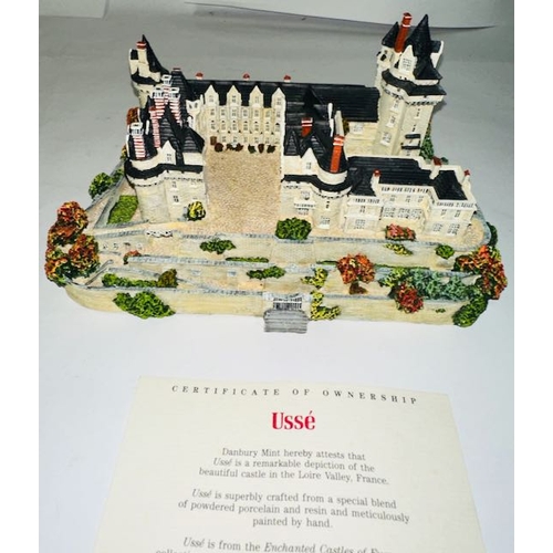 1189 - Danbury Mint Ussé Loire Valley Castle from the Enchanted Castles of Europe Collection Sculpture No 4... 