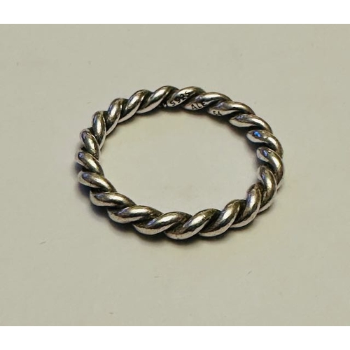941 - Pandora Twist Swirling Band