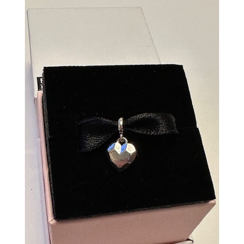 951 - Pandora Heart Dangle Charm