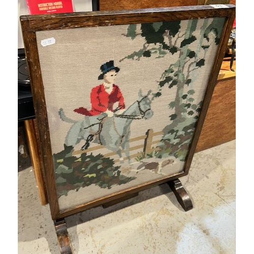 53 - Vintage Hunting Scene Tapestry Firescreen/Table