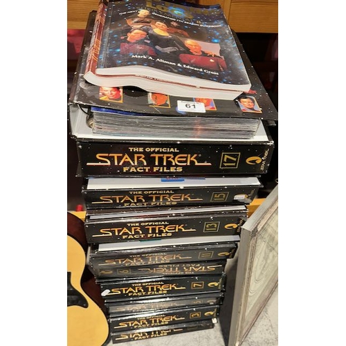 61 - 1-19 x Folders Of The Offical Star Trek Fact Files + Technical Manual + Captains Logs Books