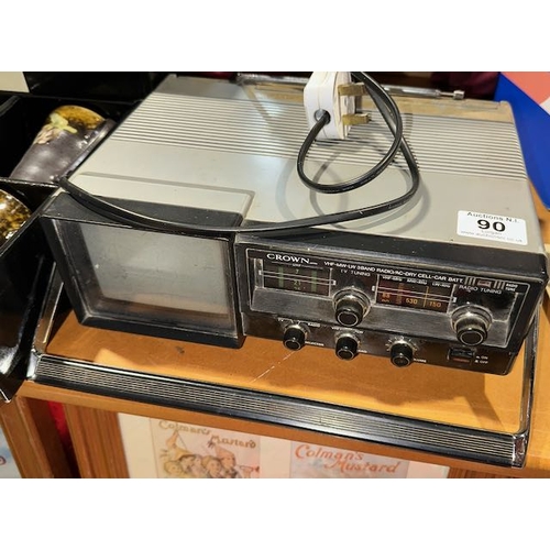 90 - Vintage Crown Radio