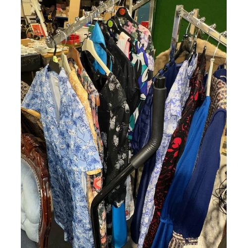 273 - Vintage Clothing - Approx 22pcs (Clothes rail Not Included)