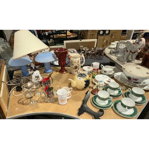 860 - Large Lot Of Collectables, Table Lamps & Royal Memorabilia