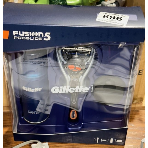 896 - Gillette Fusion5 Proglide Gift Set