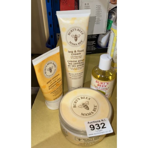 932 - Burts Bees Mamma Bee Belly Butter + Leg & Foor Cream + Diaper Ointment + Lemon Bath & Body Oil