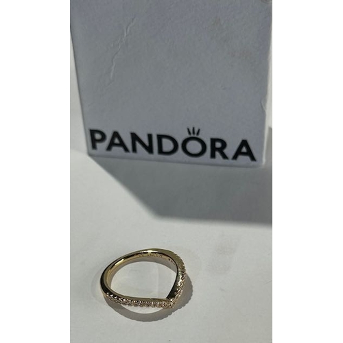 1009 - Pandora Sparkling Wishbone Ring Gold Plated